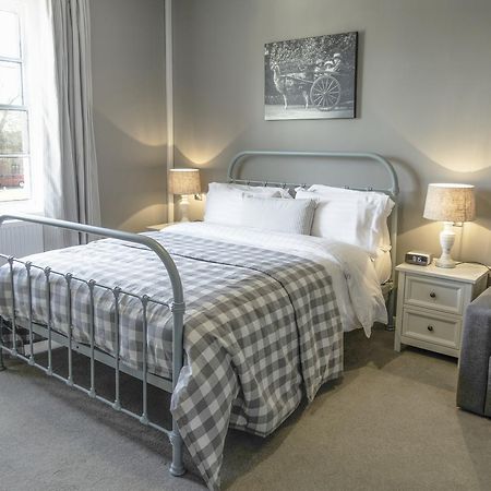Bed and Breakfast The Saracens Head Stafford Exteriér fotografie